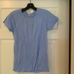 Short sleeve workout top